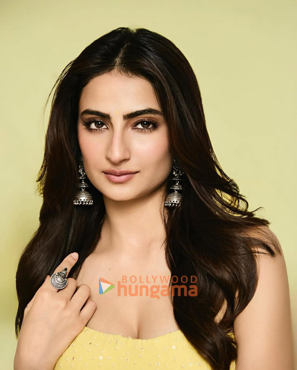 palak tiwari 1 144