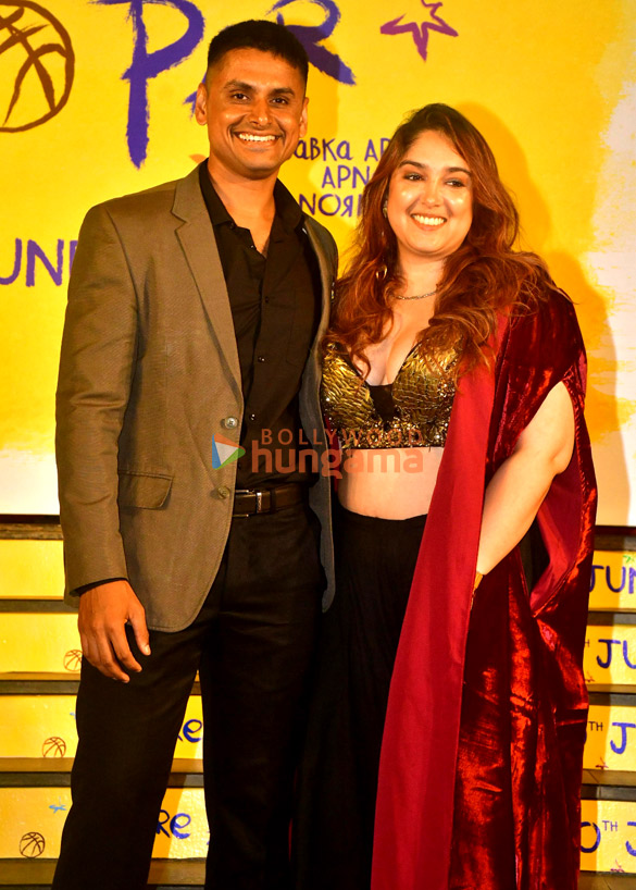 photos aamir khan tiger shroff and others grace the premiere of sitaare zameen par 19