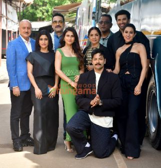 Photos: Aditya Roy Kapur, Sara Ali Khan, Ali Fazal, Fatima Sana Shaikh and others snapped promoting Metro… In Dino on the sets of The Kapil Sharma Show