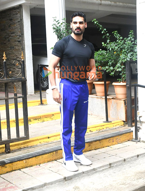 photos ahan shetty snapped outside a clinic in khar 1