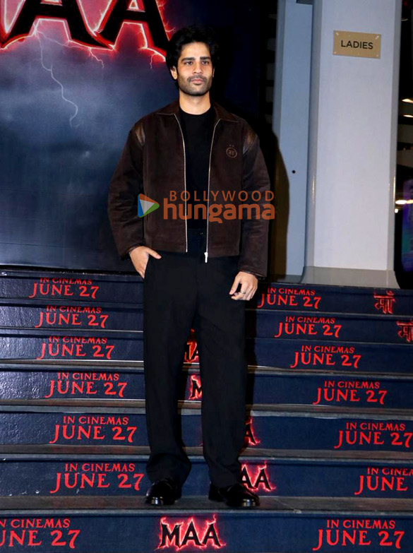 photos ajay devgn rohit shetty kajol and others grace the premiere of maa 9533 3
