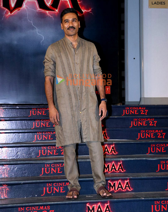photos ajay devgn rohit shetty kajol and others grace the premiere of maa 959 4