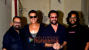 Photos: Akshay Kumar, Riteish Deshmukh and Fardeen Khan snapped checking audience reaction to their film Housefull 5 at PVR Juhu