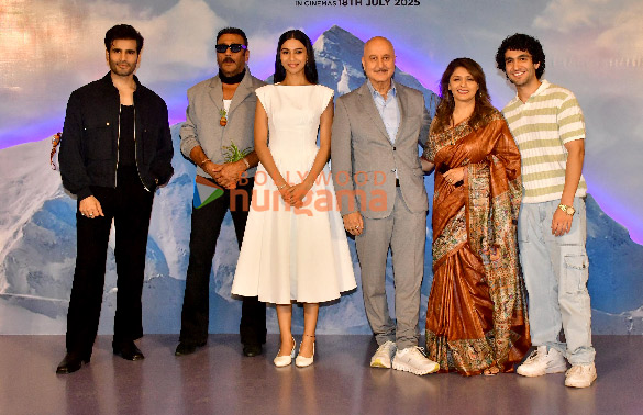 Photos: Anupam Kher, Shubhangi, Jackie Shroff and others grace the trailer launch of Tanvi The Great Photos: Anupam Kher, Shubhangi, Jackie Shroff and others grace the trailer launch of Tanvi The Great