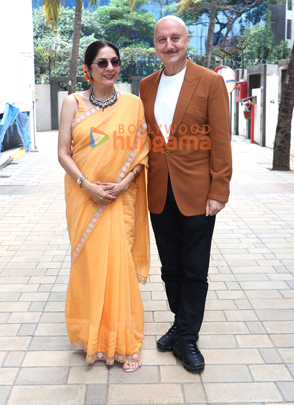 photos anupam kher and neena gupta snapped at the t series office to promote their film metro in dino 3