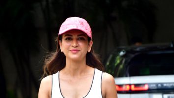 Photos: Kriti Kharbanda snapped in Andheri