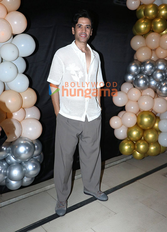 photos mouni roy pragya kapoor sussanne khan and others attend ektaa r kapoors birthday bash 7