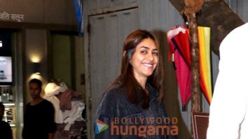 Photos: Mrunal Thakur snapped outside a salon in Andheri