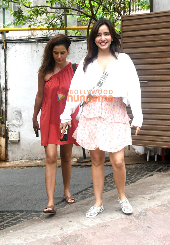 Photos: Neha Sharma and Aisha Sharma snapped outside restaurant in Bandra Photos: Neha Sharma and Aisha Sharma snapped outside restaurant in Bandra