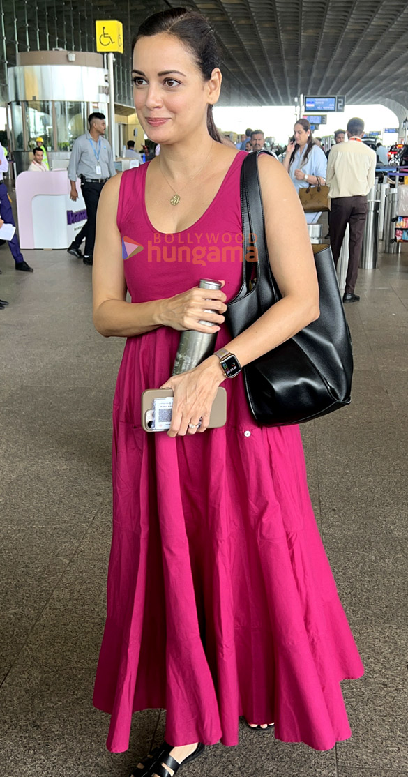 photos rakul preet singh jackky bhagnani sonam kapoor ahuja and others snapped at the airport 3