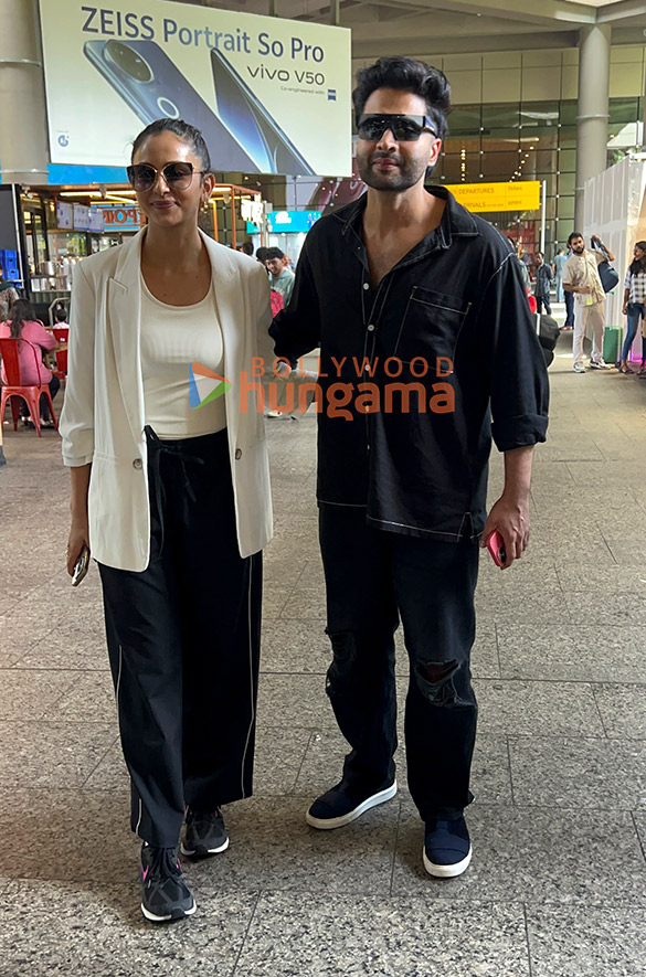 photos rakul preet singh jackky bhagnani and malaika arora snapped at the airport 3