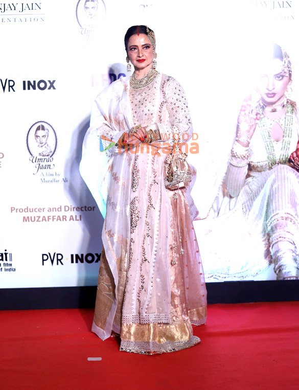 photos rekha aamir khan a r rahman alia bhatt janhvi kapoor simi garewal and others snapped at the re release premiere of umrao jaan 1 2