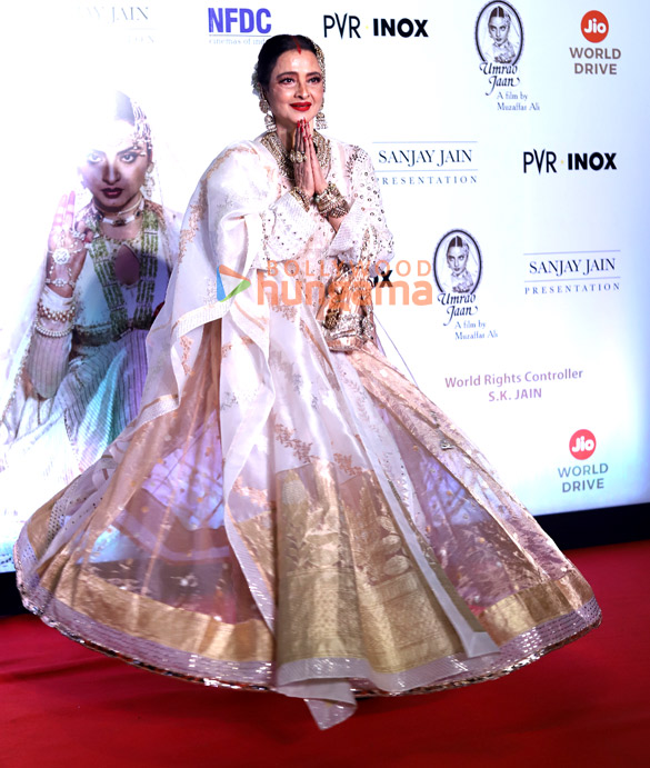 photos rekha aamir khan a r rahman alia bhatt janhvi kapoor simi garewal and others snapped at the re release premiere of umrao jaan 10533 39