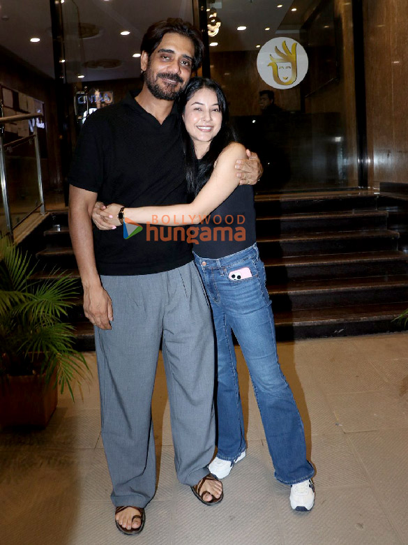 photos shehnaaz gill krystle dsouza and others snapped at munawar faruquis stand up comedy show in andheri 4
