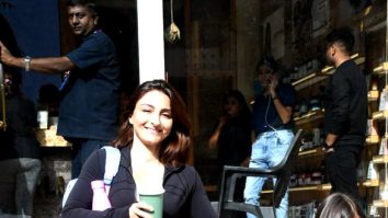 Photos: Soha Ali Khan snapped with her daughter Inaaya outside a salon in Bandra