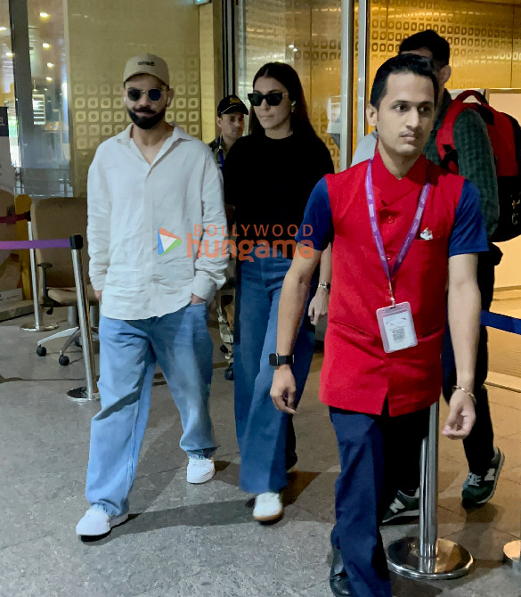 Photos: Virat Kohli, Anushka Sharma, Farah Khan and Nyra Banerjee snapped at the airport Photos: Virat Kohli, Anushka Sharma, Farah Khan and Nyra Banerjee snapped at the airport