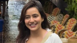 Pretty sisters in white! Aisha Sharma and Neha Sharma