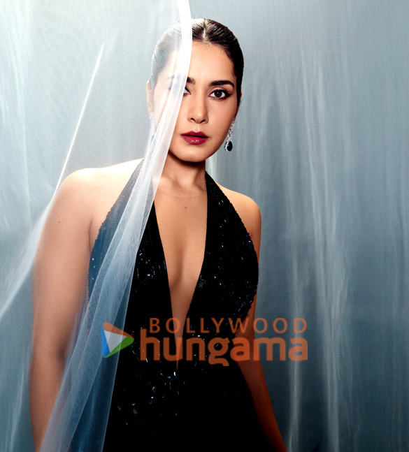 raashii khanna 7 42