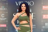 Sunny Leone’s forest green outfit for Bollywood Hungama’s Style Icon Awards