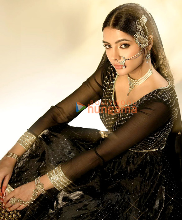 ruhi singh 3 109