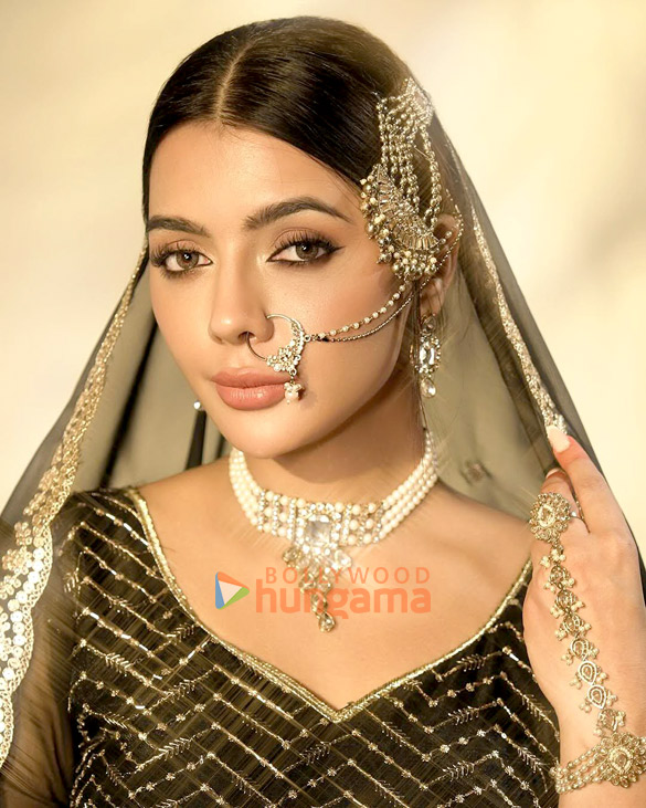 ruhi singh 5 39