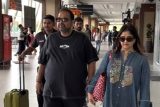 The man with golden voice papped at the airport! Shankar Mahadevan