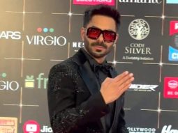 Aparshakti Khurana warmly greeting Shalini Passi at Bollywood Hungama’s Style Icon Award