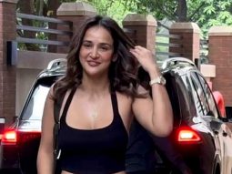 Sweetest Aisha Sharma pose for media