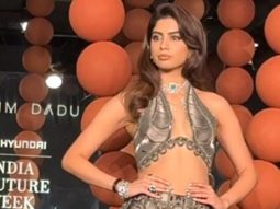 Khushi Kapoor walks the ramp with utmost elegance!