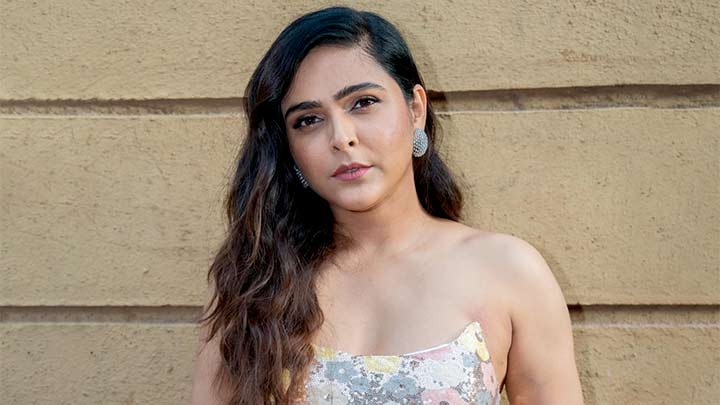 Madhurima Tuli: “Bigg Boss chal nahi raha hai” | Mannara Chopra | Akanksha Puri Madhurima Tuli: “Bigg Boss chal nahi raha hai” | Mannara Chopra | Akanksha Puri