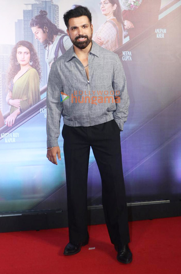 photos aditya roy kapur fatima sana shaikh and others grace the premiere of metro in dino 1145 2