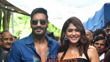 Photos: Ajay Devgn, Mrunal Thakur, Ravi Kishan and others snapped promoting Son Of Sardaar 2 on the sets of The Kapil Sharma Show
