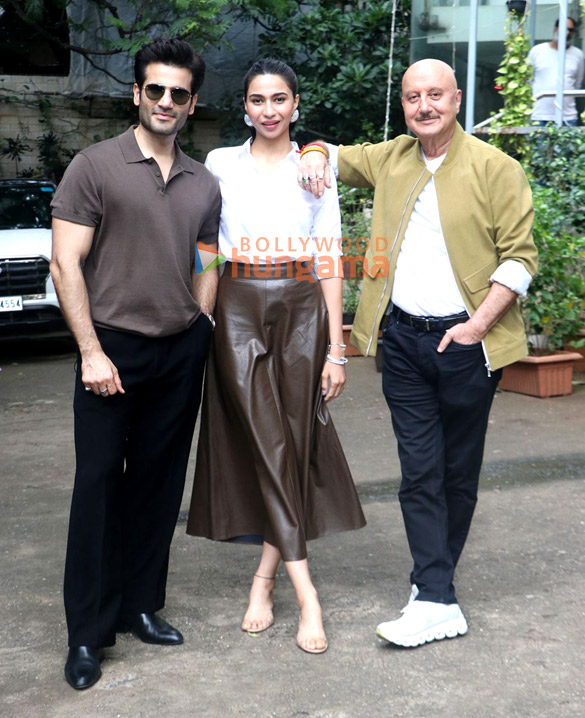 photos anupam kher shubhangi and karan tacker snapped promoting their film tanvi the great 3
