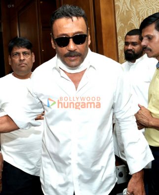 Photos: Deepak Parashar, Jackie Shroff, Poonam Dhillon, Hema Malini and others pay tribute to Dheeraj Kumar