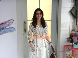 Photos: Kriti Sanon snapped outside a salon in Khar