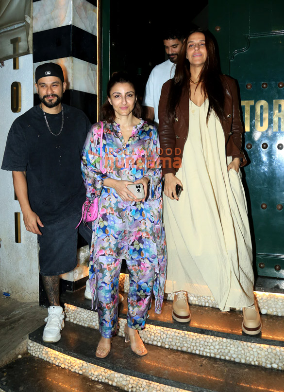 photos kunal kemmu soha ali khan neha dhupia and angad bedi snapped at torii restaurant in bandra 2