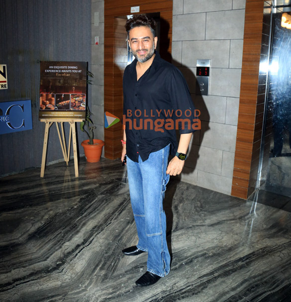 photos salman khan and others attend sangeeta bijlanis birthday bash 1 2