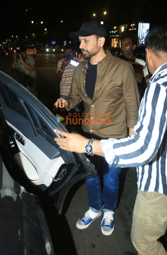 photos samantha ruth prabhu and raj nidimoru snapped in bandra 4