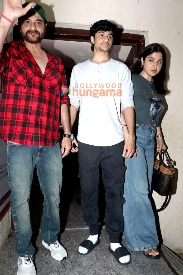 Photos: Sanjay Kapoor snapped with family at PVR Juhu Photos: Sanjay Kapoor snapped with family at PVR Juhu