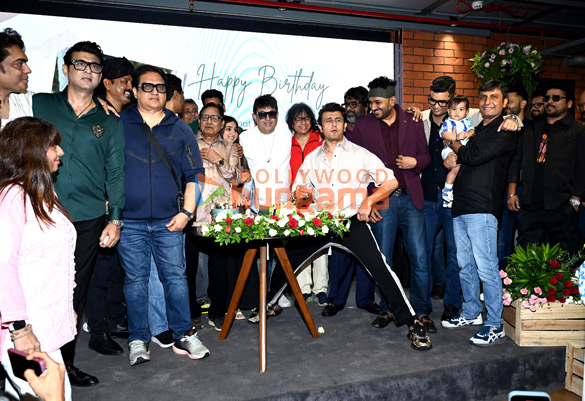 photos sonu nigam launches his new single kahani meri on his 52nd birthday in presence of anu malik sudesh bhosle and others 2