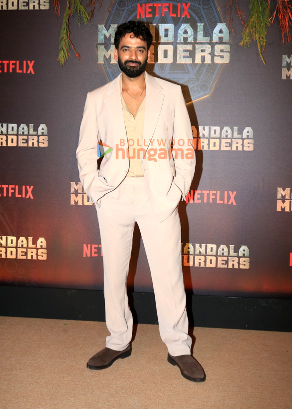 photos vaani kapoor surveen chawla and others grace the trailer launch of mandala murders 1