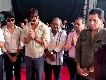Silaa on the sets