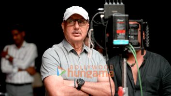 On the the sets of the movie Tanvi The Great