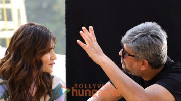 Tere Ishk Mein on the sets