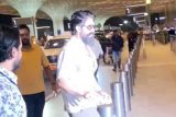 Yash’s dashing airport look