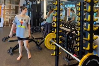 Zareen Khan’s deadly deadlift