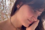 Elli AvrRam’s monsoon vacay mood