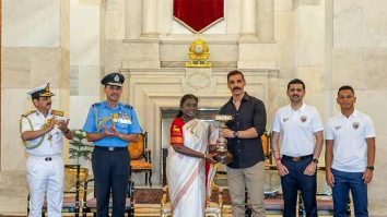 John Abraham leads North East United FC as team receives President’s cup from Droupadi Murmu