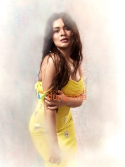 Celeb Photos Of Avneet Kaur