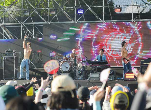 Catch The Young brings down the house at JUMF 2025: Fans say their “Don’t Stop Me Now” cover stole the festival